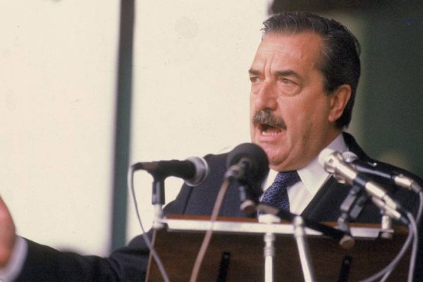 El radicalismo enaltece a Raúl Alfonsín ante las diferencias con el macrismo