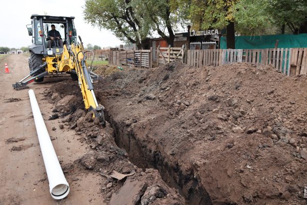 Bragado. Comenzó la obra para mejorar el servicio de cloacas en el Barrio Fátima