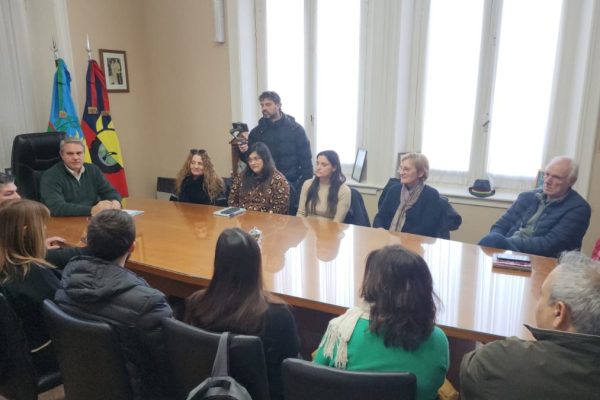 Chacabuco. En el día del Arquitecto, Golía firmó un convenio de cesión de un terreno con integrantes de la asociación