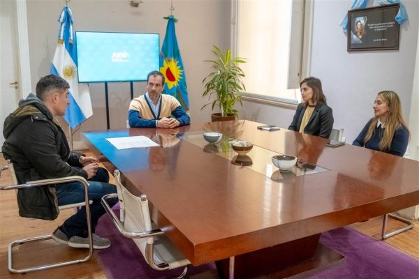 Junín. El Gobierno de Junín continúa con su activa política de apoyo a las instituciones deportivas