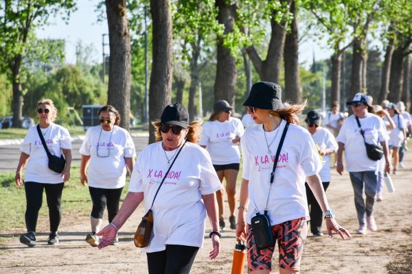 Bragado. Octubre Rosa: con una importante convocatoria, se realizó la Caminata por la Vida
