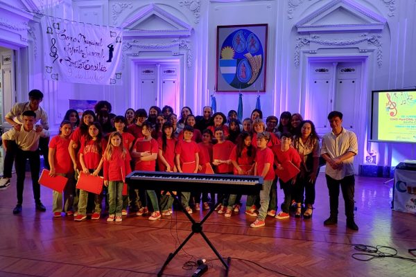 9 de julio. El coro “SANTA CECILIA” celebró sus 20 años con un concierto lleno de emoción