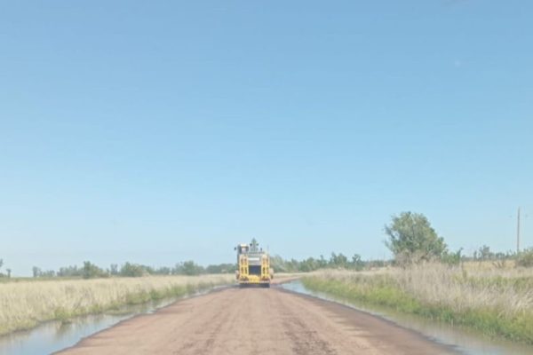 9 de julio. Se avanza en la reconstrucción de caminos